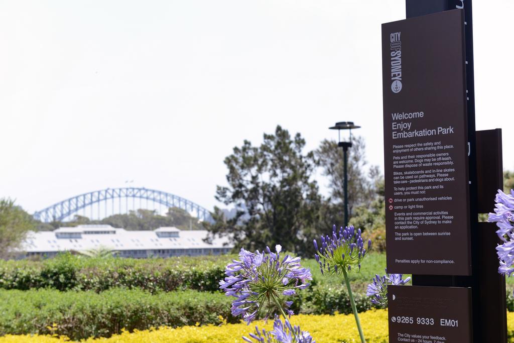 Hotel Diplomat Sydney Luaran gambar